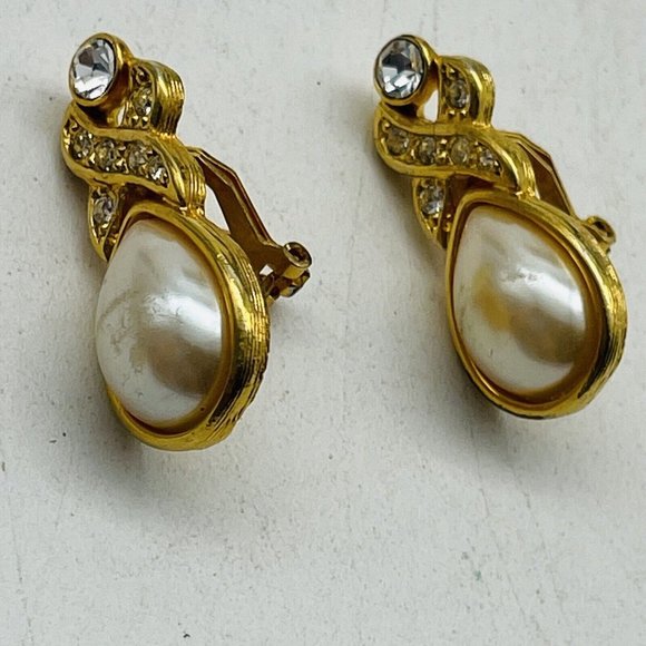REED Signed Faux Pearl Earrings Clip On Gold Tone Rhinestone X Glam Bling Gift - Picture 2 of 9